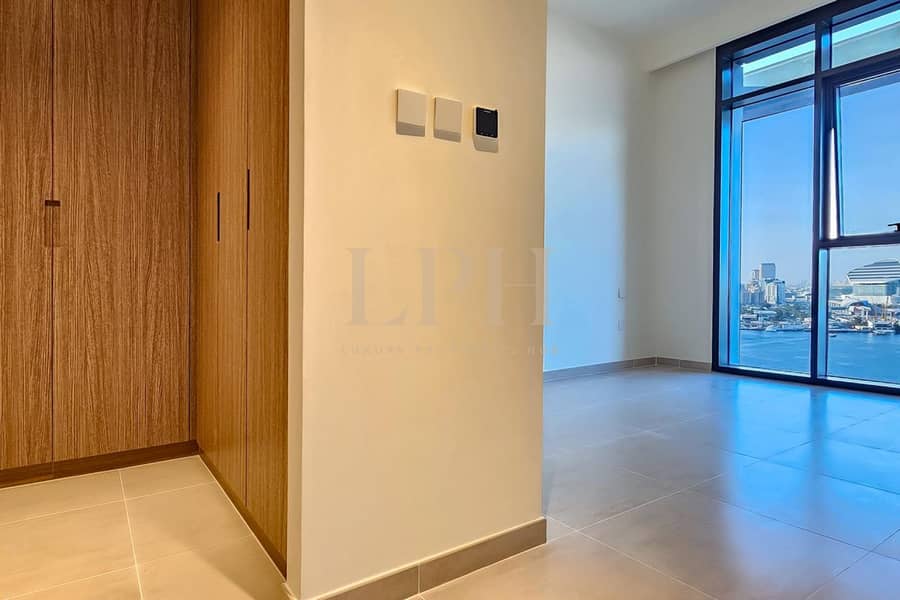 Spacious | Creek View | Private Balcony - Image 11