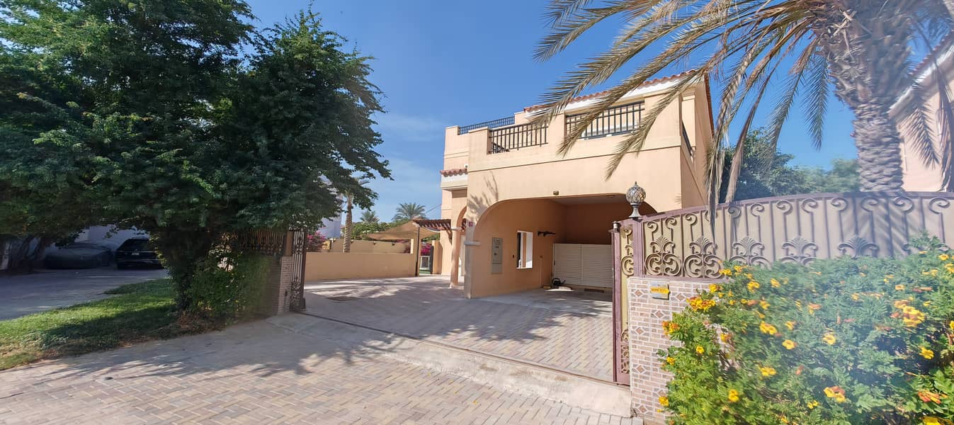 Amazing ready to move villa 5 Bedroom + Maid / Huge plot / Private Swimming pool