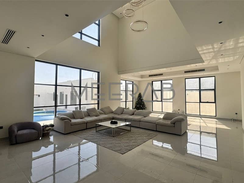 | GRACEFUL VILLA | SPACIOUS WITH GUEST ANNEX |