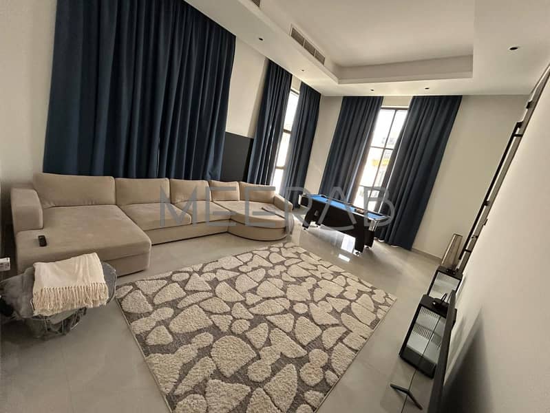 | GRACEFUL VILLA | SPACIOUS WITH GUEST ANNEX |