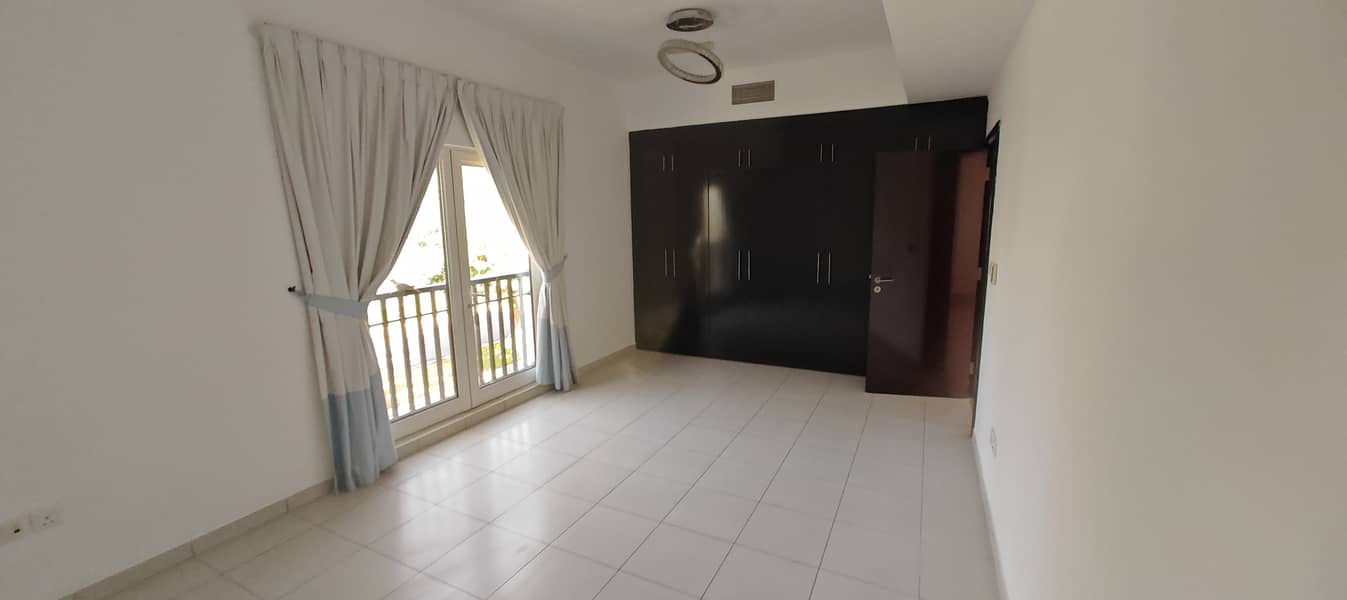 Amazing ready to move villa 5 Bedroom + Maid / Huge plot / Private Swimming pool - Image 22