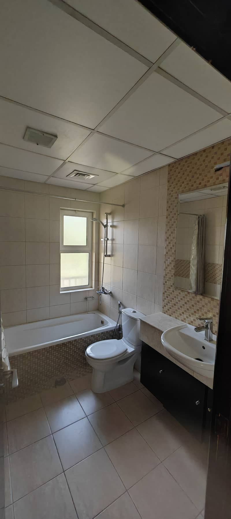 Amazing ready to move villa 5 Bedroom + Maid / Huge plot / Private Swimming pool - Image 23