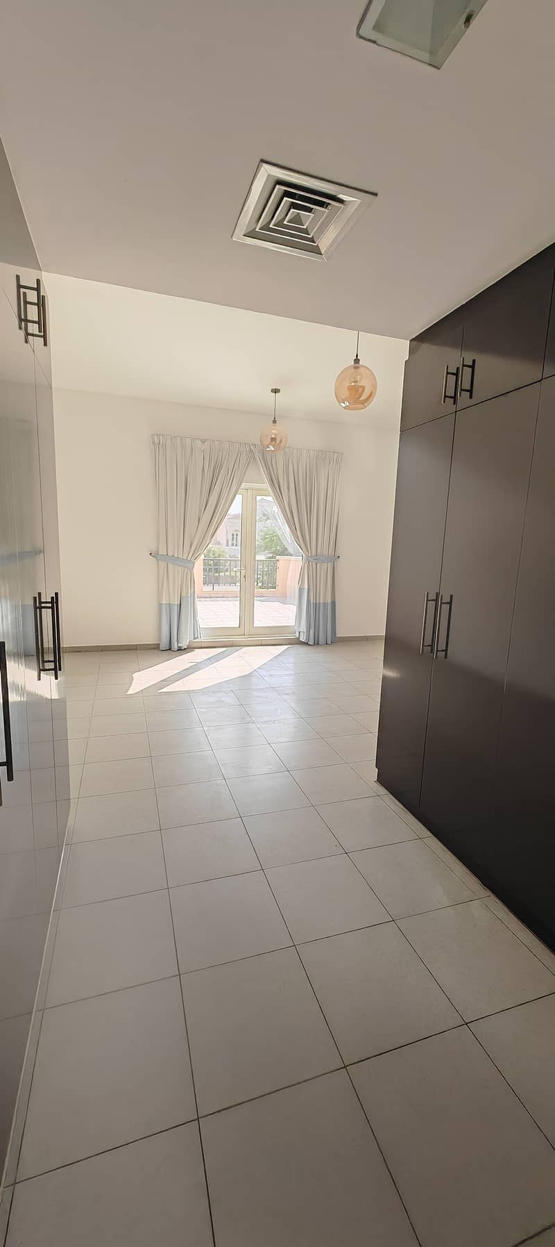 Amazing ready to move villa 5 Bedroom + Maid / Huge plot / Private Swimming pool - Image 31