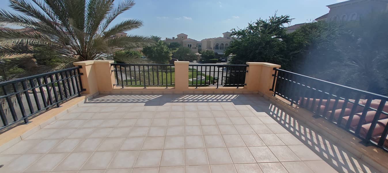 Amazing ready to move villa 5 Bedroom + Maid / Huge plot / Private Swimming pool - Image 32