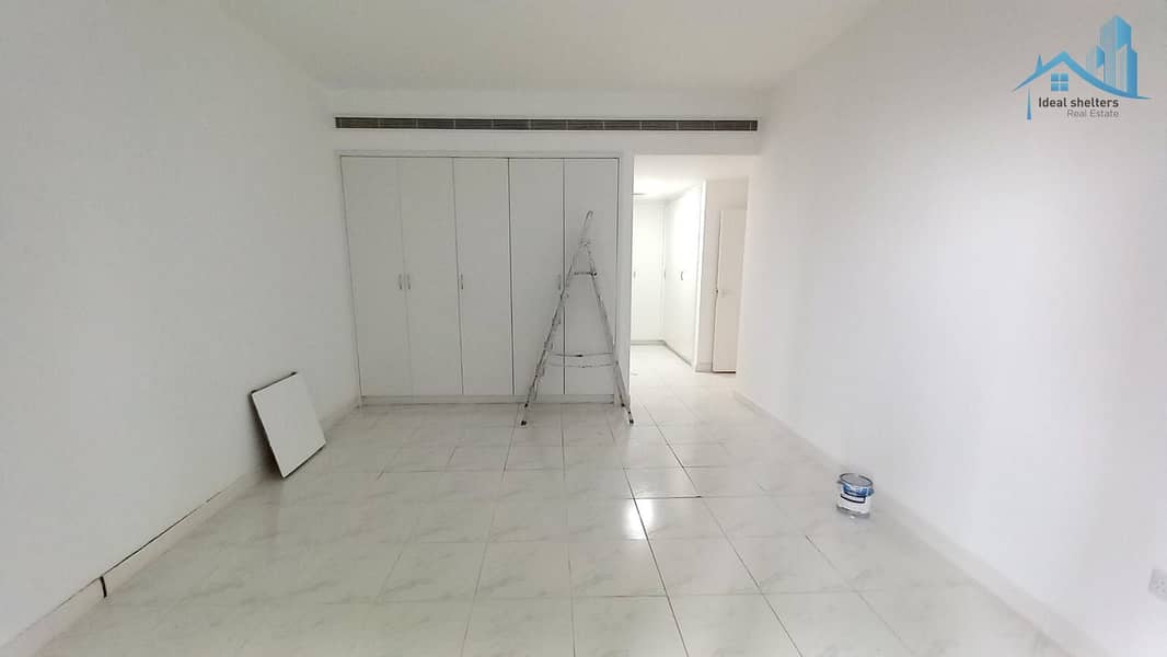 SPECIOUS 4BHK || CHILLER+WATER FREE BUILDING || - Image 28