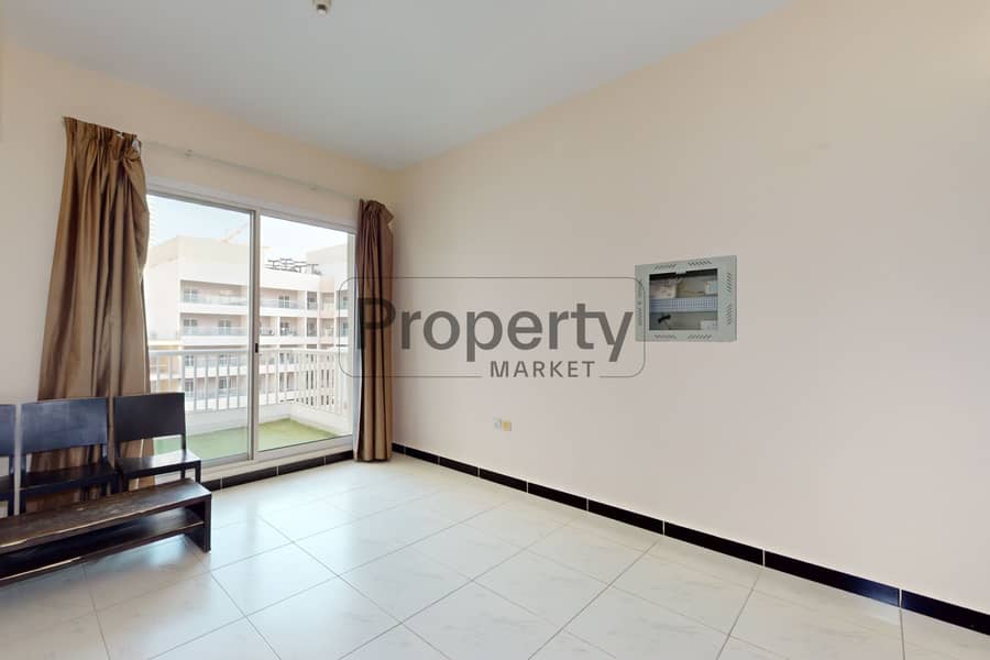 Contemporary 1-BR | Kitchen Equipped | Vacant