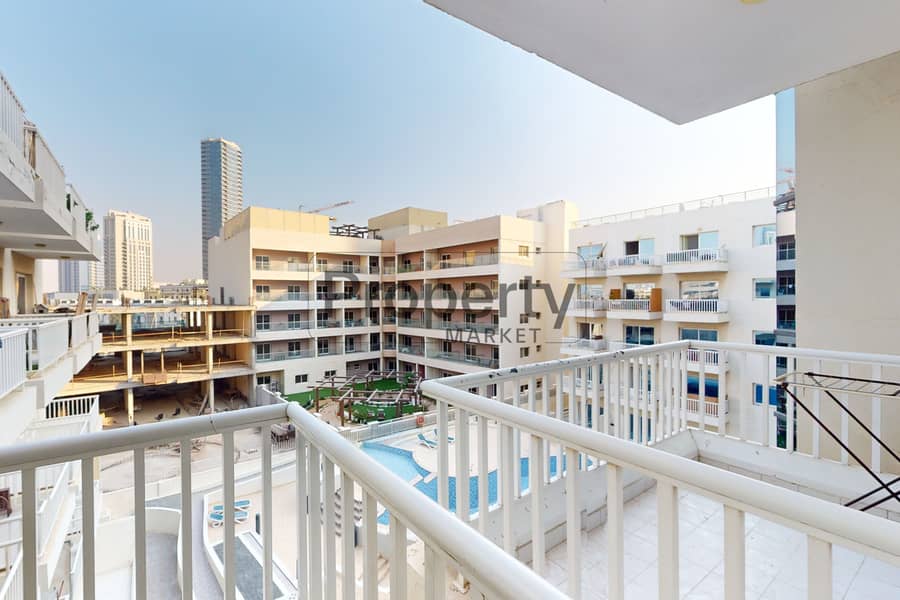 Contemporary 1-BR | Kitchen Equipped | Vacant - Image 12