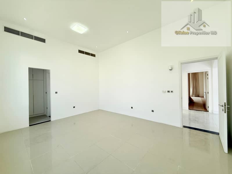 Corner Villa | Huge Garden | Covered Parking - Image 8