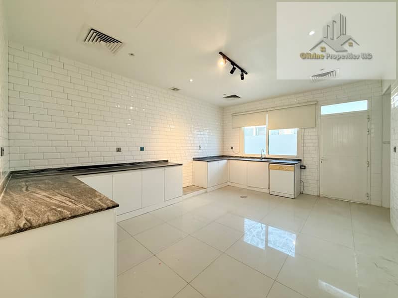 Corner Villa | Huge Garden | Covered Parking - Image 10