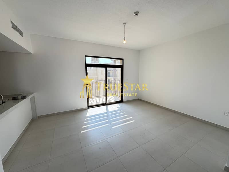 BRAND NEW 4BR MAIDS FULL SEA & BURJ AL ARAB VIEW SHARED POOL GYM - Image 7