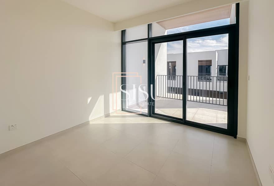 Vacant | Park Facing | Payment Plan