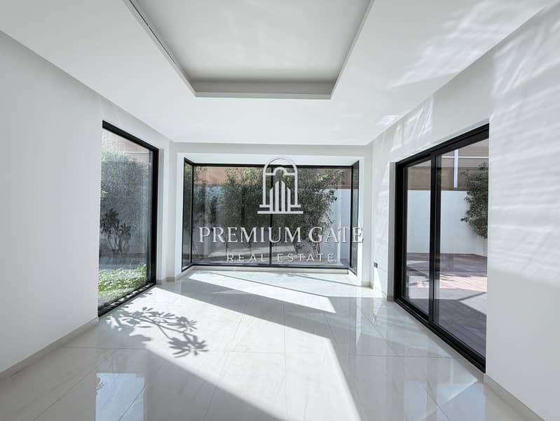 Luxury | modern 5BR | Gym | Pool | Maids