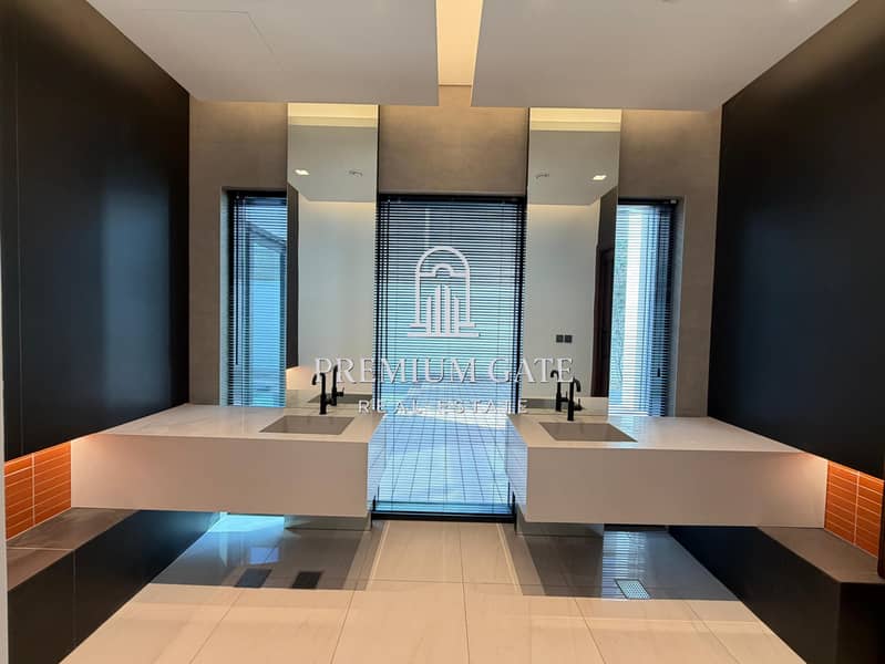 Luxury | modern 5BR | Gym | Pool | Maids - Image 7