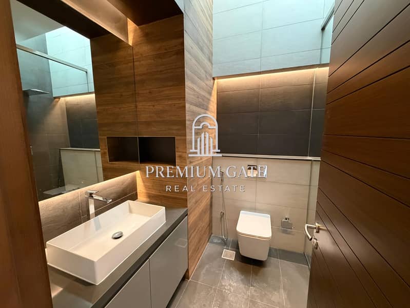 Luxury | modern 5BR | Gym | Pool | Maids - Image 10