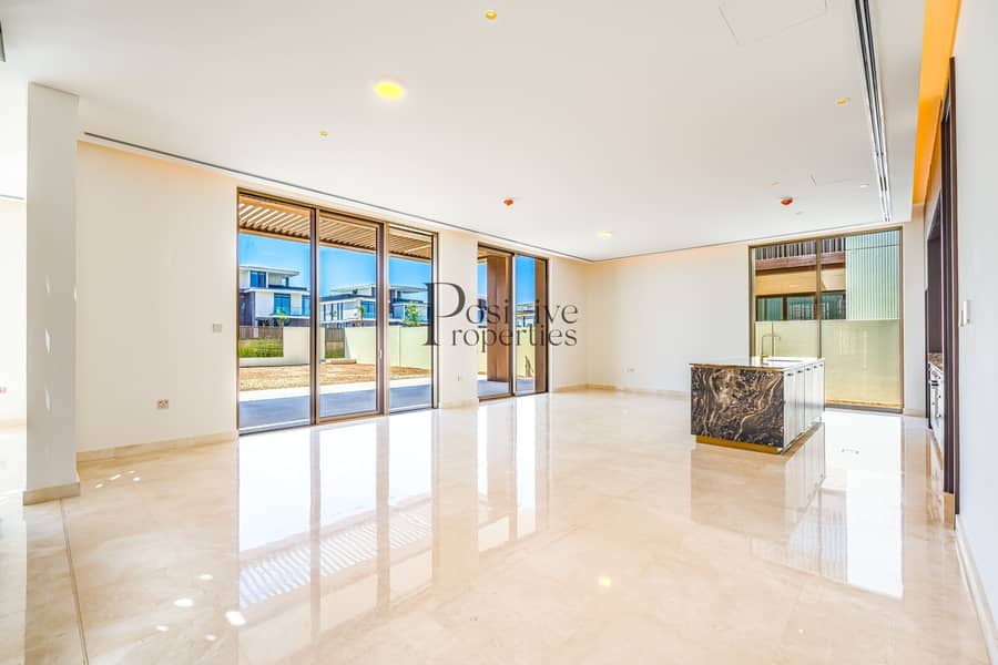 Bloom type | Designer 5BR Villa in a High-End Neighborhood Beside Lamborghini Villas