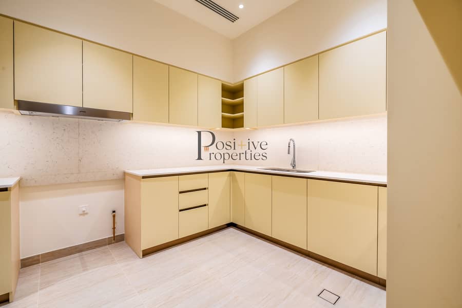 Bloom type | Designer 5BR Villa in a High-End Neighborhood Beside Lamborghini Villas - Image 7