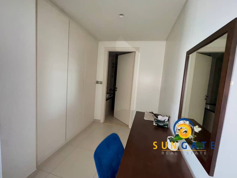 Fully Furnished , Located on the Park , Vacant Now - Image 6