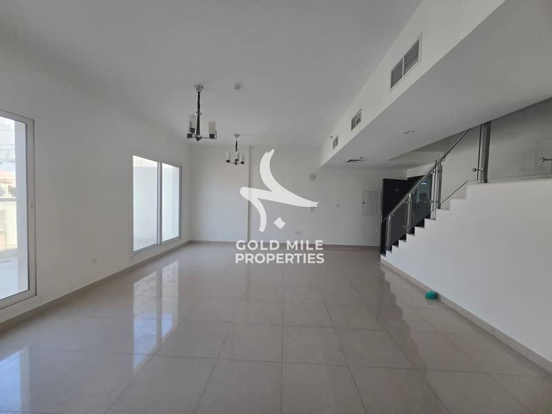 DUPLEX UNIT | ELEGANT 3 BHK | SPACIOUS BUG LAYOUT | FAMILY BUILDING