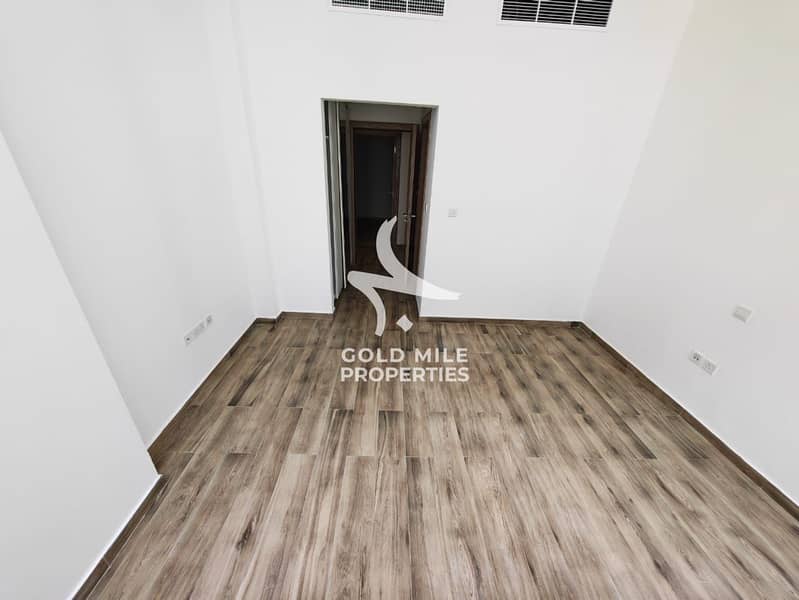 ELEGANT 2 BHK +MAID - BIG LAYOUT - HIGH CLASS AMENITIES - Image 6