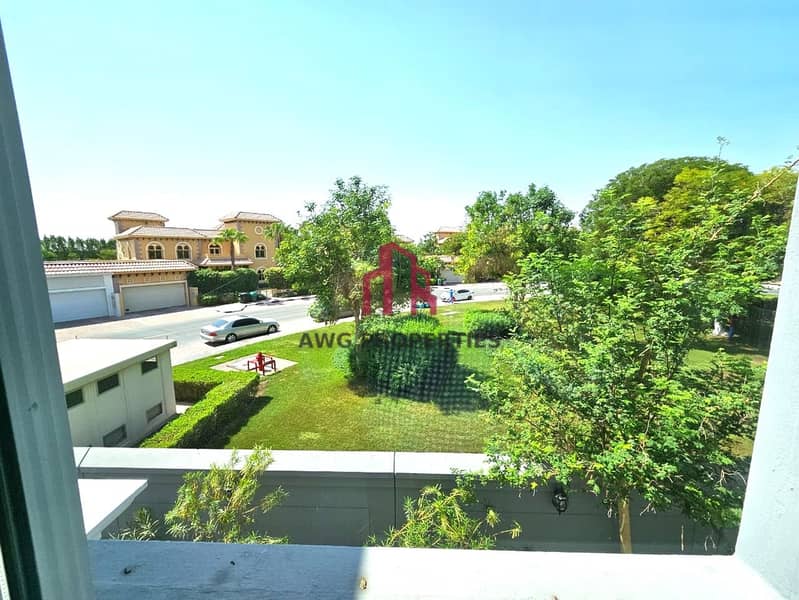 5 Beds Plus Maids Plus Driver Room| Corner Unit| Near Entrance