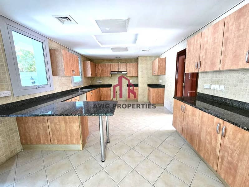 5 Beds Plus Maids Plus Driver Room| Corner Unit| Near Entrance - Image 14