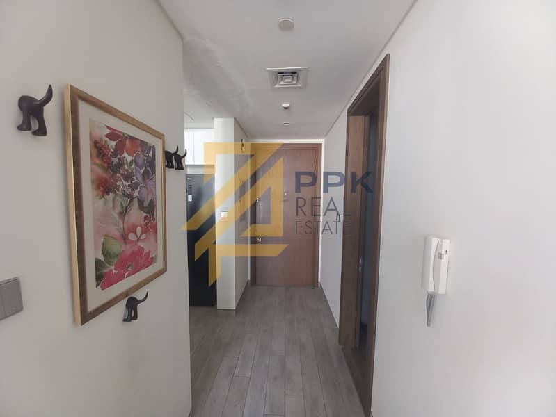 Fully Furnished I Spacious I Ready to Move