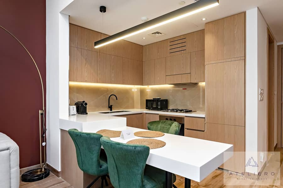 Oakley Square One-Bedroom Apartment with maid's room - Image 6