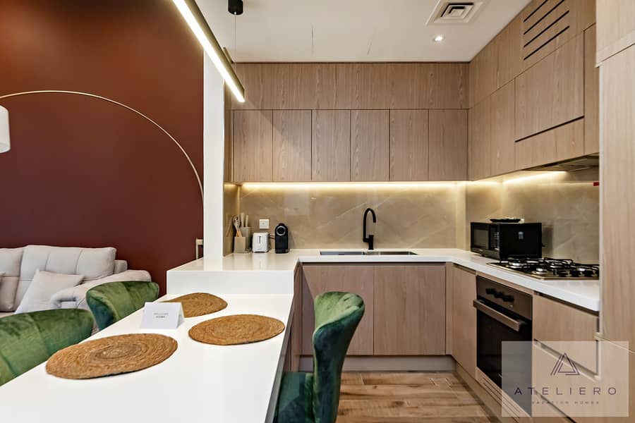 Oakley Square One-Bedroom Apartment with maid's room - Image 7