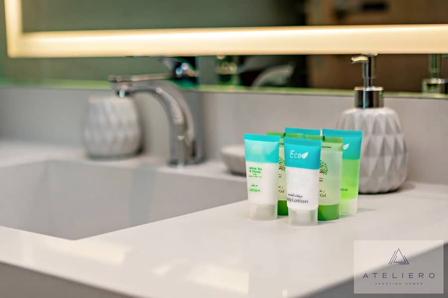 Oakley Square One-Bedroom Apartment with maid's room - Image 22