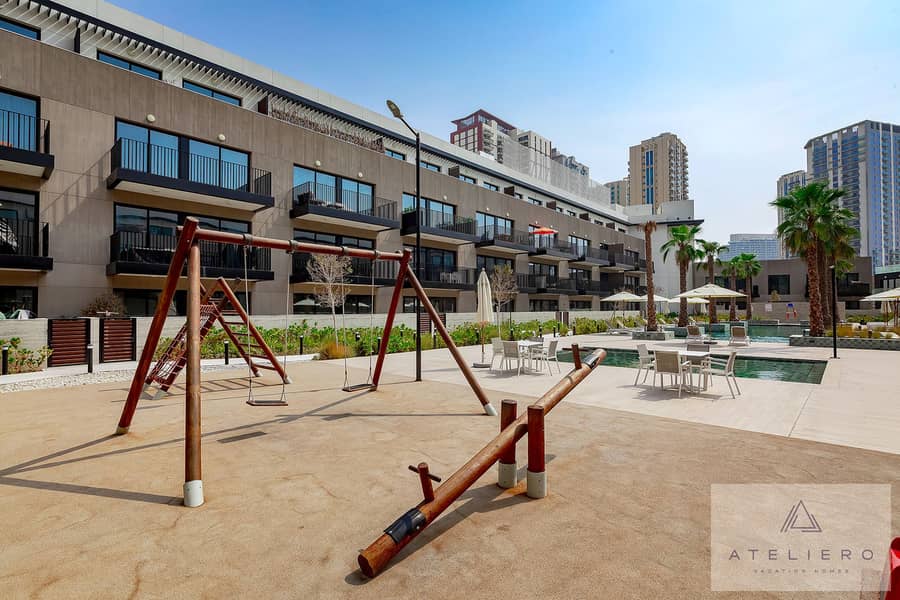 Oakley Square One-Bedroom Apartment with maid's room - Image 34