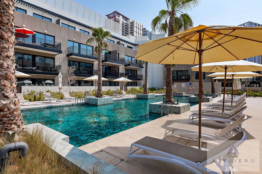 Oakley Square One-Bedroom Apartment with maid's room - Image 38