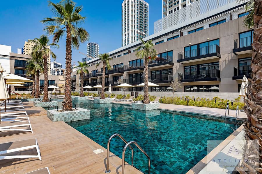 Oakley Square One-Bedroom Apartment with maid's room - Image 39