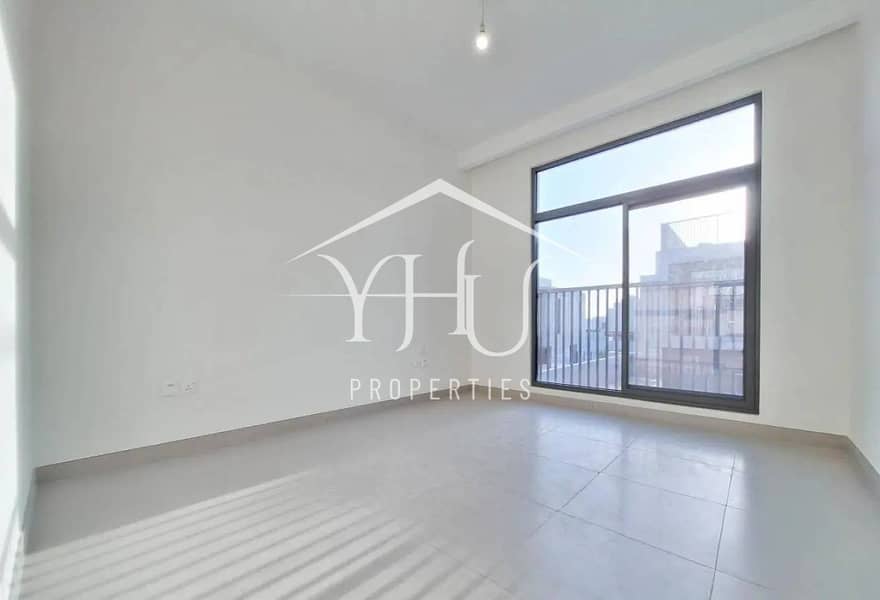 Modern 4BR Villa | Beach Access | Prime Location - Image 11