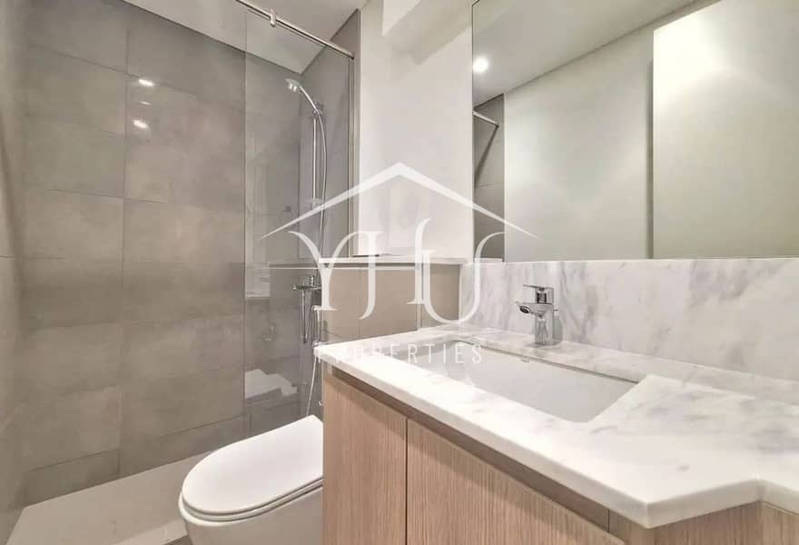 Modern 4BR Villa | Beach Access | Prime Location - Image 15