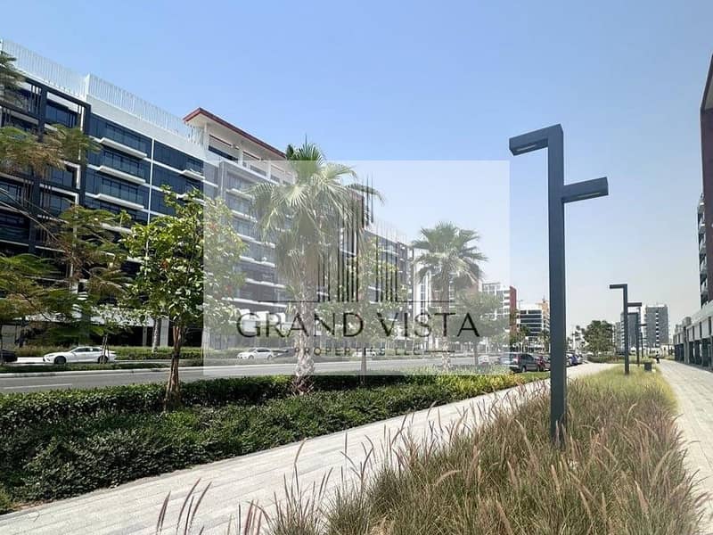 Ready to Move-in | Fully Furnished | High Floor - Image 8