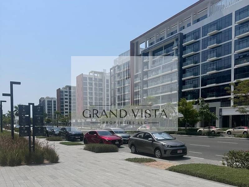 Ready to Move-in | Fully Furnished | High Floor - Image 9