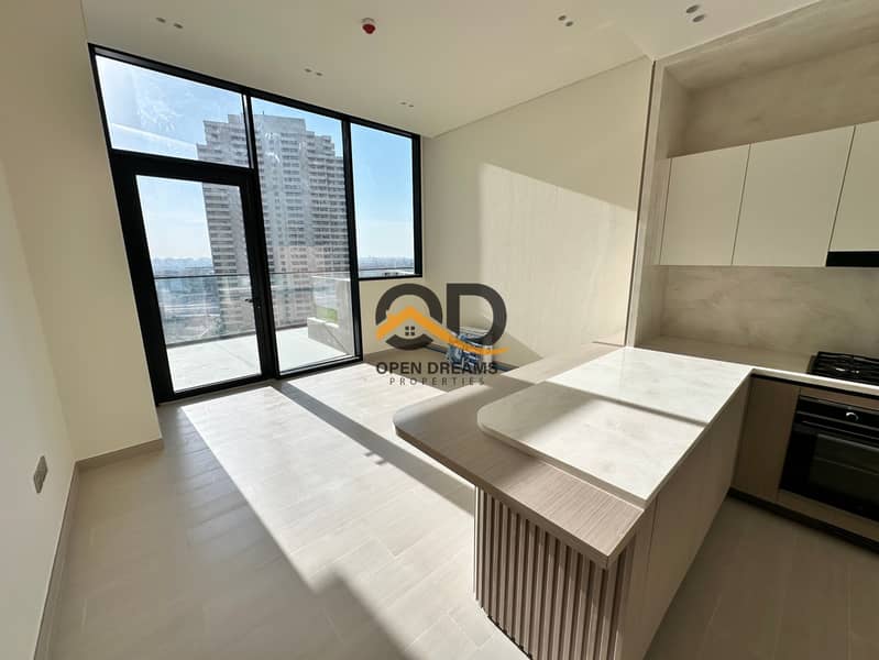 Brand New // Prime location // Smart Home - Image 8