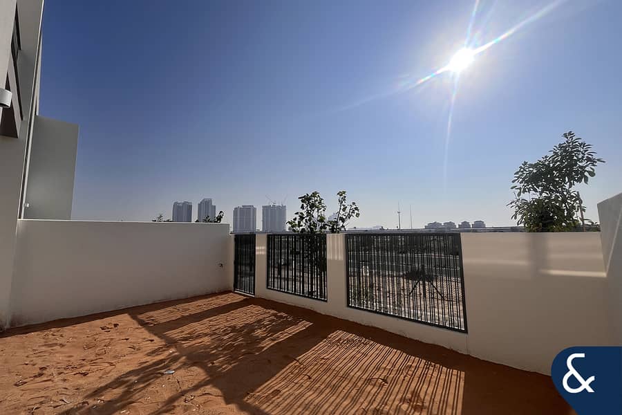 Single Row | Great Location | 3 Bedroom