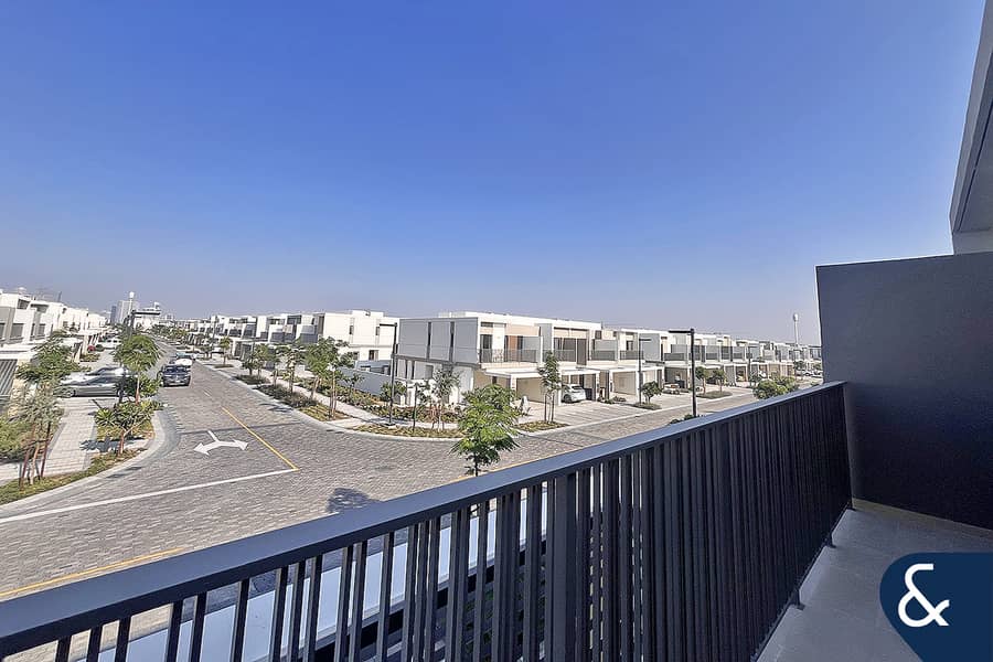 Single Row | Great Location | 3 Bedroom - Image 13