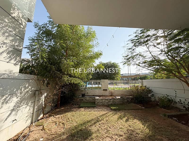 Vacant and Ready to Move In | Backing Park