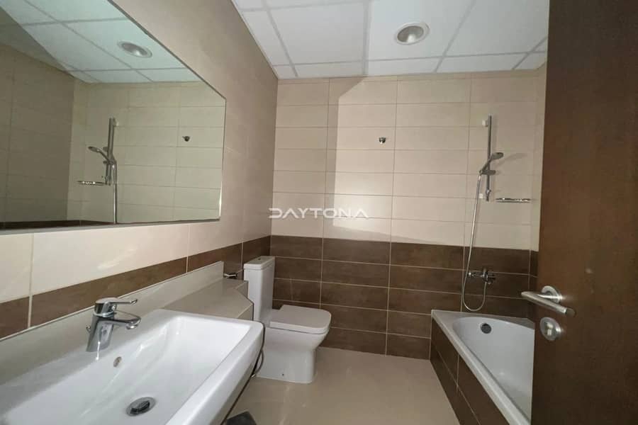 READY SOON | SPACIOUS | CENTRAL LOCATION - Image 8