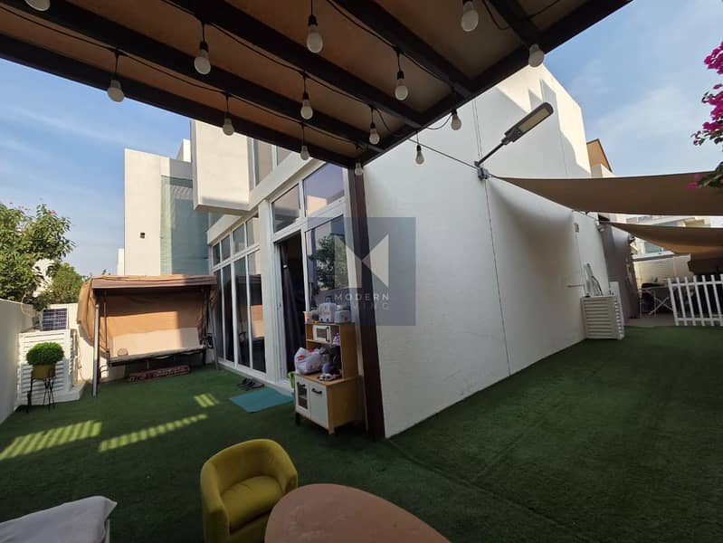 Corner 3BR | Fully Extended | Vacant on Transfer - Image 8