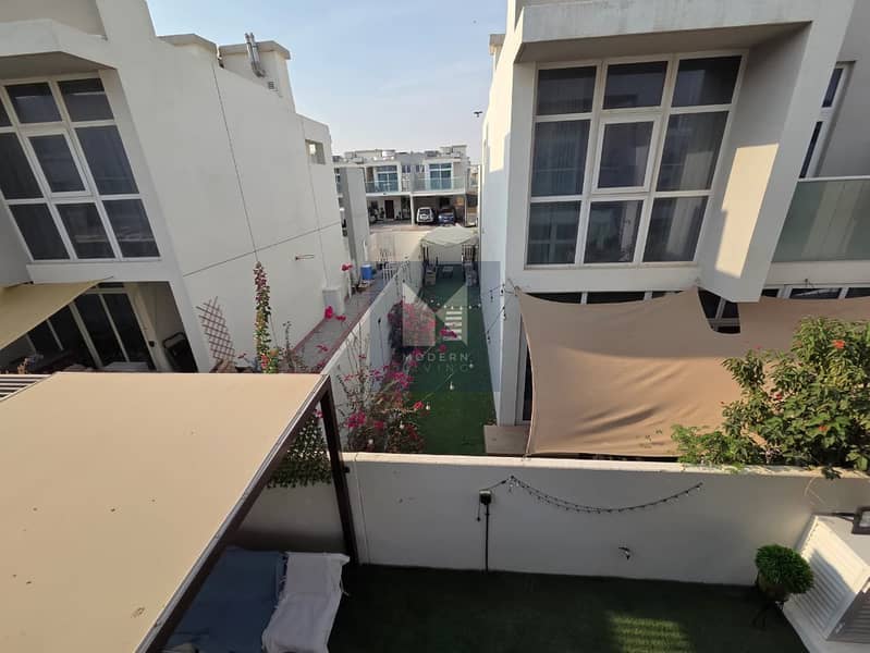 Corner 3BR | Fully Extended | Vacant on Transfer - Image 16