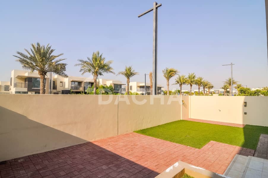 Large Layout | Modern Villa | Vacant - Image 16