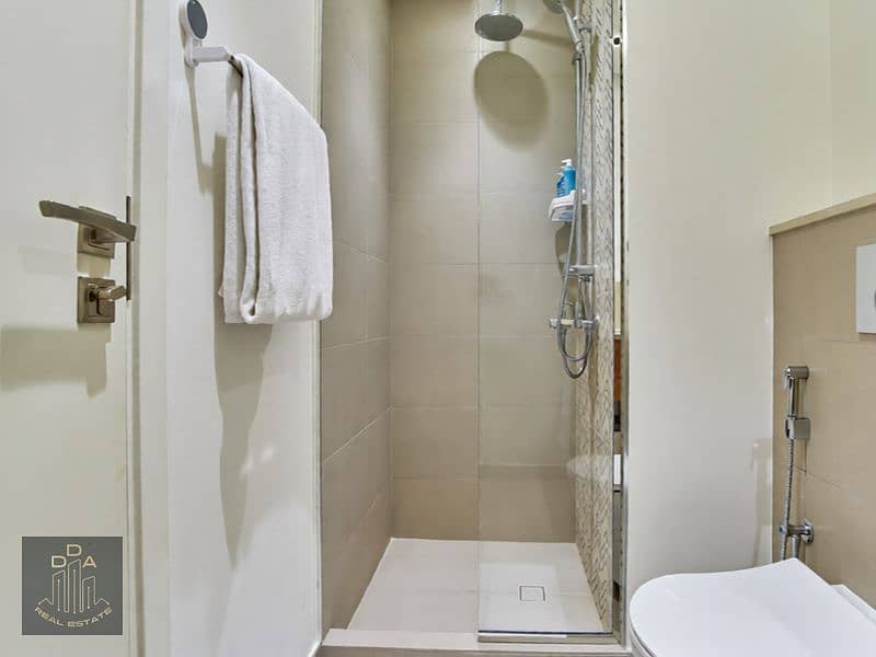 FULLY FURNISHED | READY | PARKING SPACE