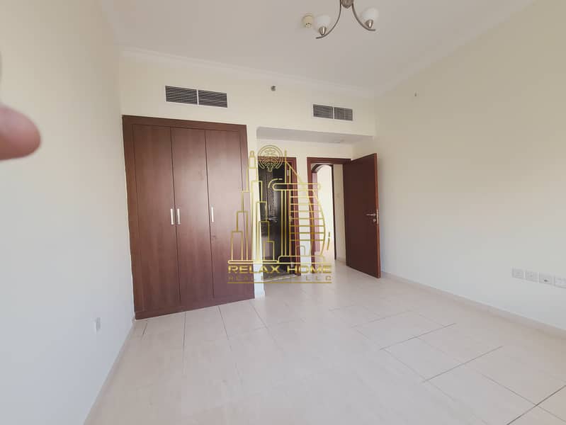 Lavish 1BHK | Big Balcony | Prime Location | Nice Community - Image 7