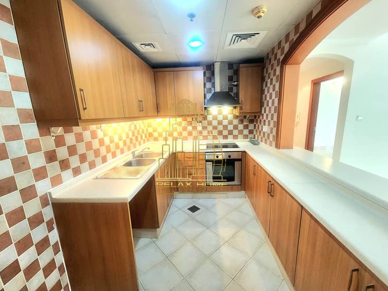 Lavish 1BHK | Big Balcony | Near Metro | Great Location | Family Only - Image 8