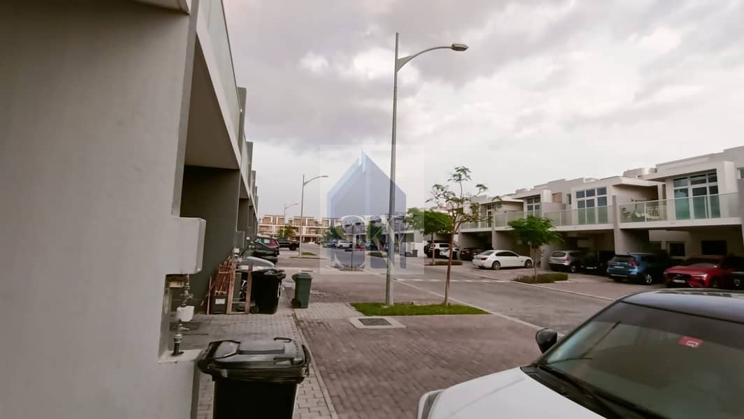 The Cheapest 5BR Townhouse In Damac Hills 2 - Image 7