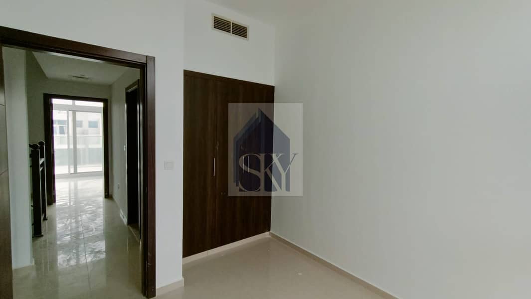 The Cheapest 5BR Townhouse In Damac Hills 2 - Image 8