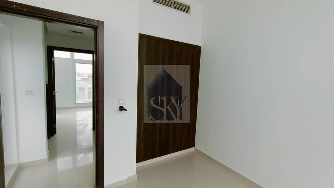 The Cheapest 5BR Townhouse In Damac Hills 2 - Image 12